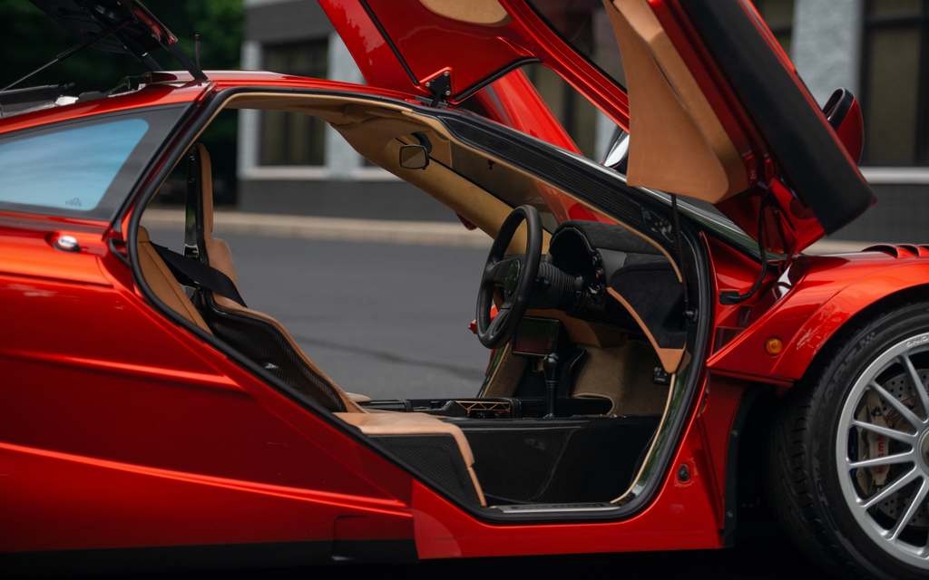 MCLAREN F1 LM | SPECIFICATION BMW V12 - Schnellstes Serienauto mit 386 km/h Image 3 from 19