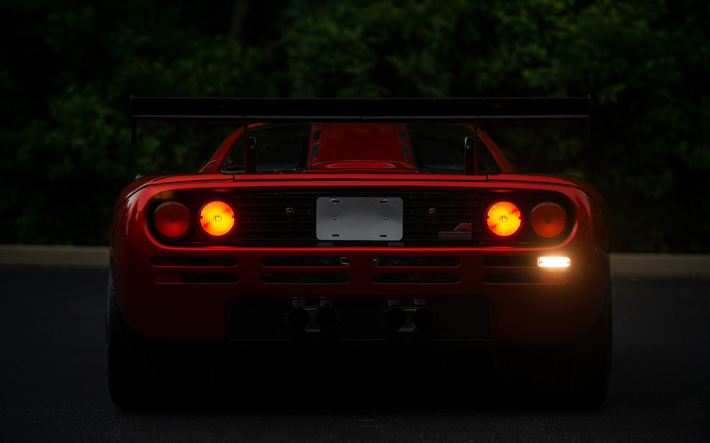 MCLAREN F1 LM | SPECIFICATION BMW V12 - Schnellstes Serienauto mit 386 km/h Image 10 from 19