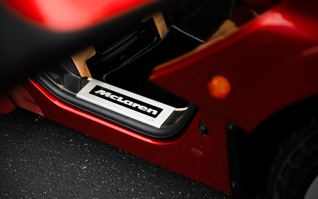 MCLAREN F1 LM | SPECIFICATION BMW V12 - Schnellstes Serienauto mit 386 km/h Image 14 from 19