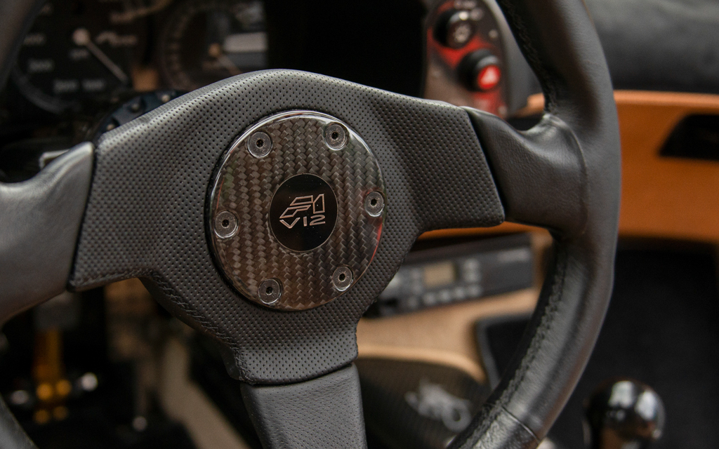 MCLAREN F1 LM | SPECIFICATION BMW V12 - Schnellstes Serienauto mit 386 km/h Image 16 from 19