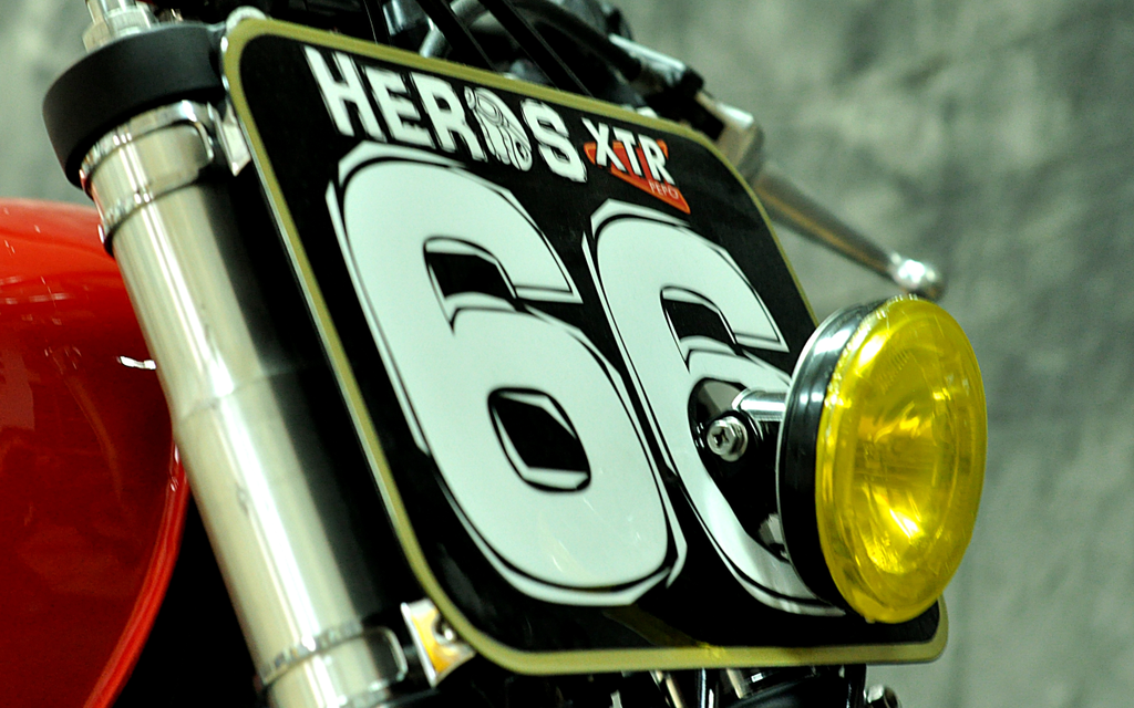 HARLEY DAVIDSON Dyna Super Glide | XTR GABRIELLE - Remake im Street Tracker Style  Image 4 from 11