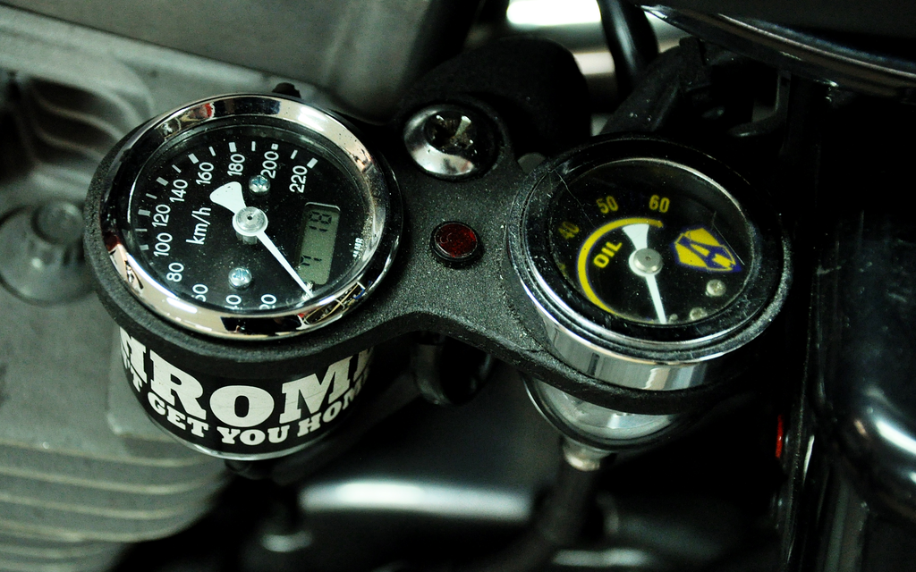 HARLEY DAVIDSON Dyna Super Glide | XTR GABRIELLE - Remake im Street Tracker Style  Image 7 from 11