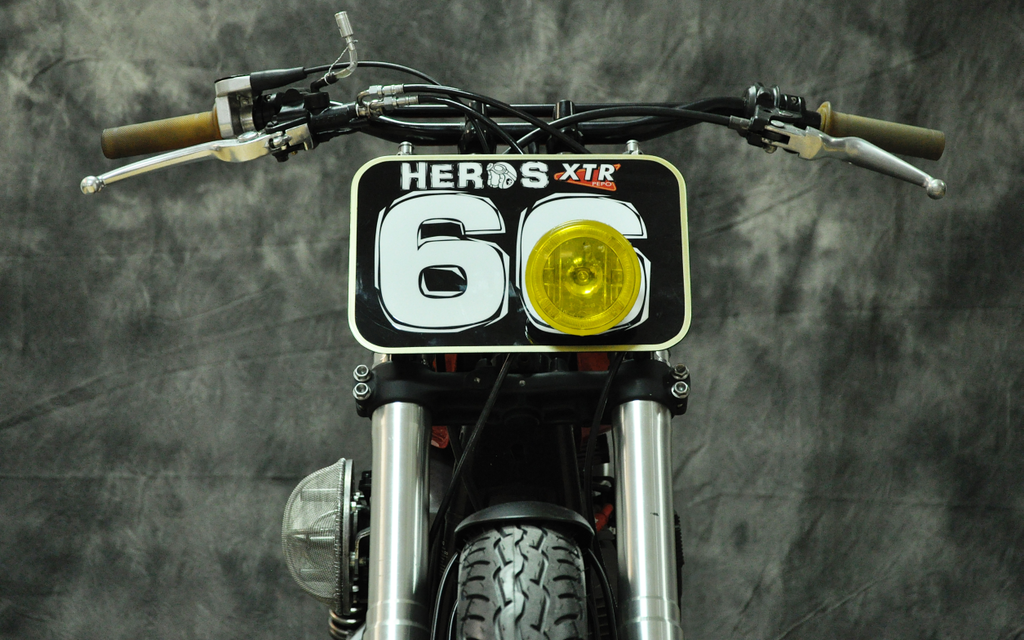 HARLEY DAVIDSON Dyna Super Glide | XTR GABRIELLE - Remake im Street Tracker Style  Image 8 from 11